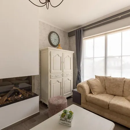 Modern W Private Yard *