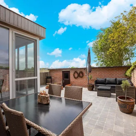 Villa Sunny In Only 700 M From The Sea Middelkerke