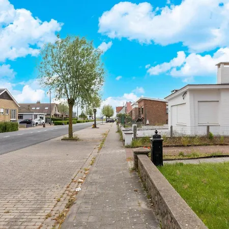 Modern W Private Yard *