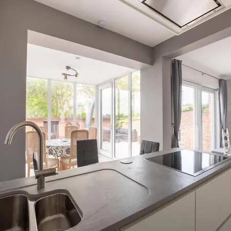 Villa Modern W Private Yard Middelkerke