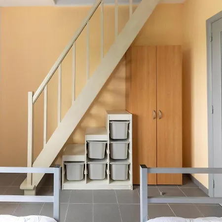 Modern W Private Yard