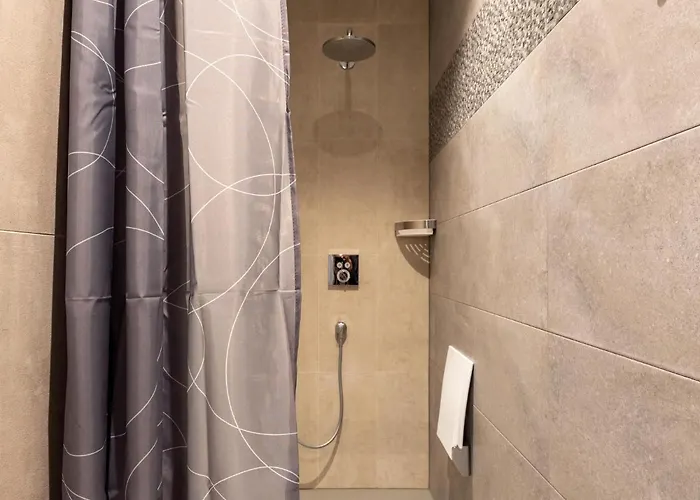 Modern W Private Yard Villa