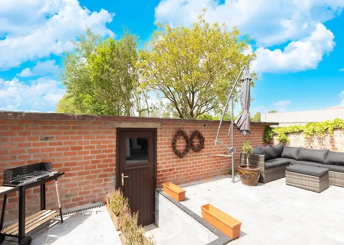 Villa Modern W Private Yard